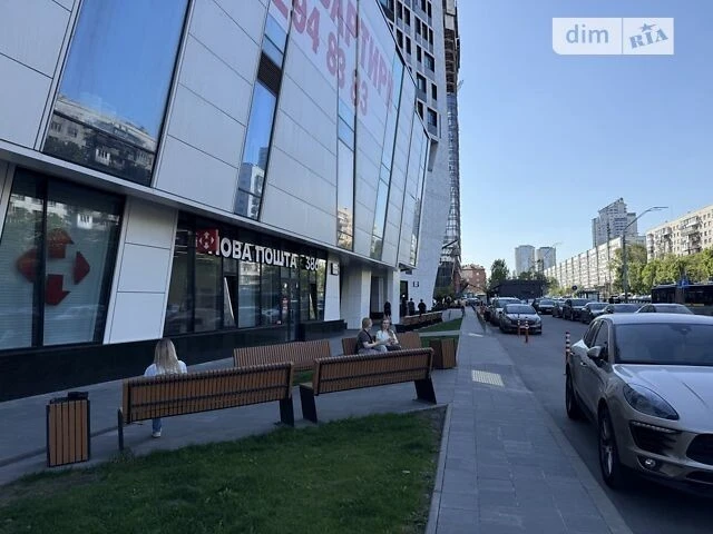 Продаж 1к квартири 52.7 кв. м на просп. Берестейський 11 кор