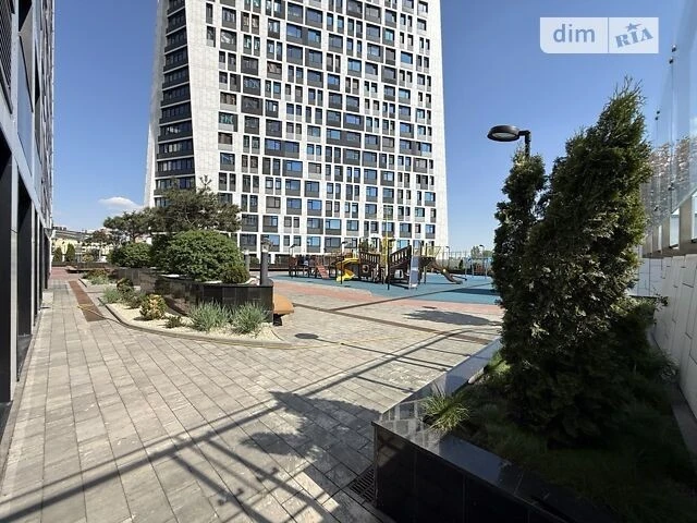 Продаж 1к квартири 52.7 кв. м на просп. Берестейський 11 кор