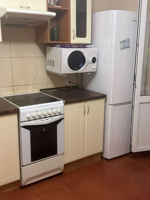 Продаж 2-к. квартири. Метро Позняки 7 хвилин. Епіцентр. Метр