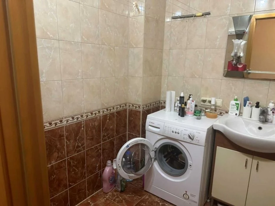 Продаж 2-к. квартири. Метро Позняки 7 хвилин. Епіцентр. Метр