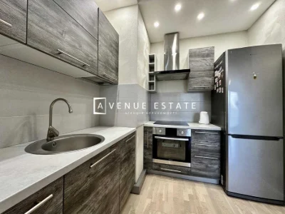 WITHOUT% Urgent Sale 3-room apartment 100m2 Park Avenue | Pa