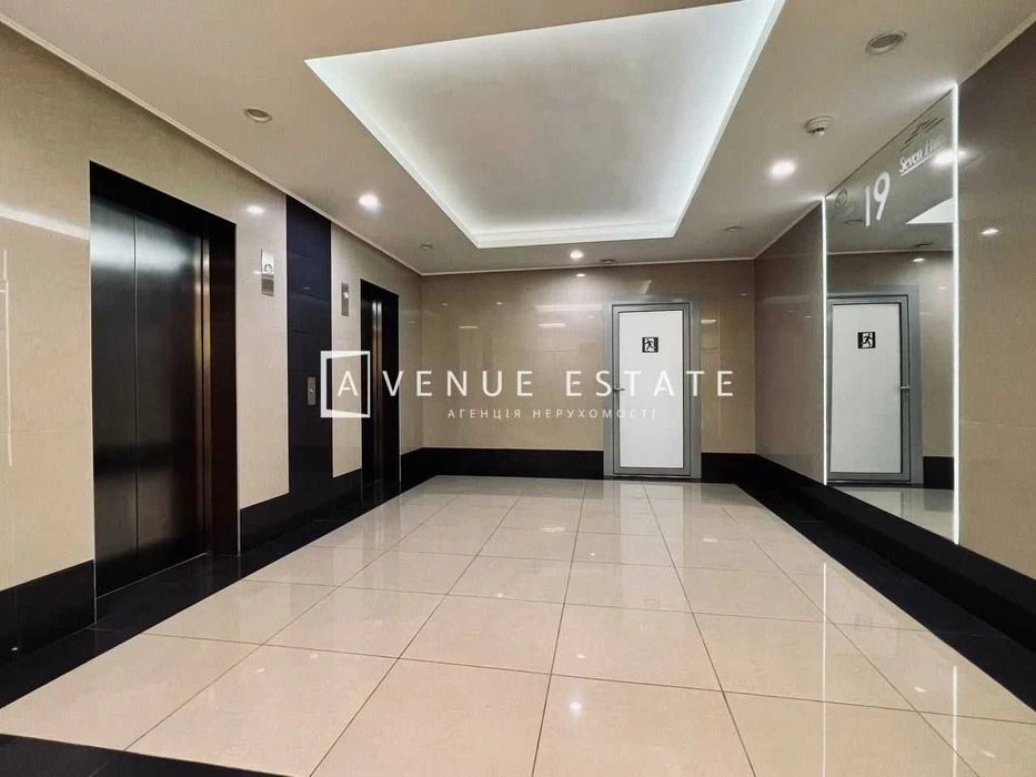 WITHOUT% Urgent Sale 3-room apartment 100m2 Park Avenue | Pa