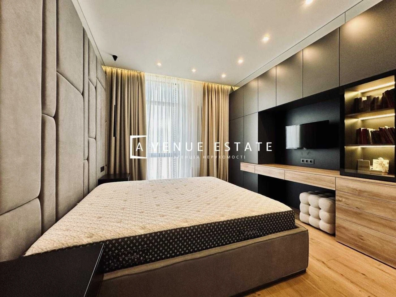 WITHOUT% Sale of 3-room apartment 85m2 Park Avenue VIP Demiivs St.