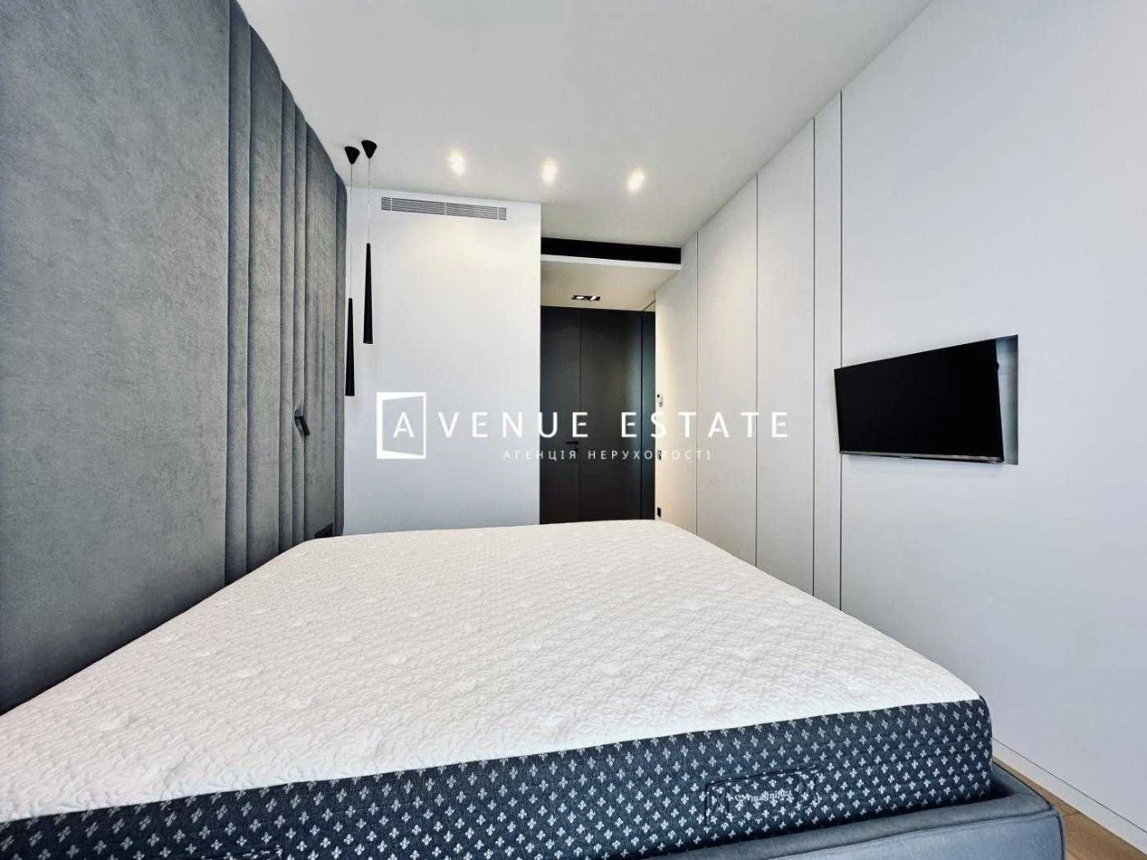 WITHOUT% Sale of 3-room apartment 85m2 Park Avenue VIP Demiivs St.