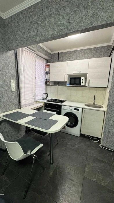 Продаж 1к. квартири вул.Березняківська 34 А