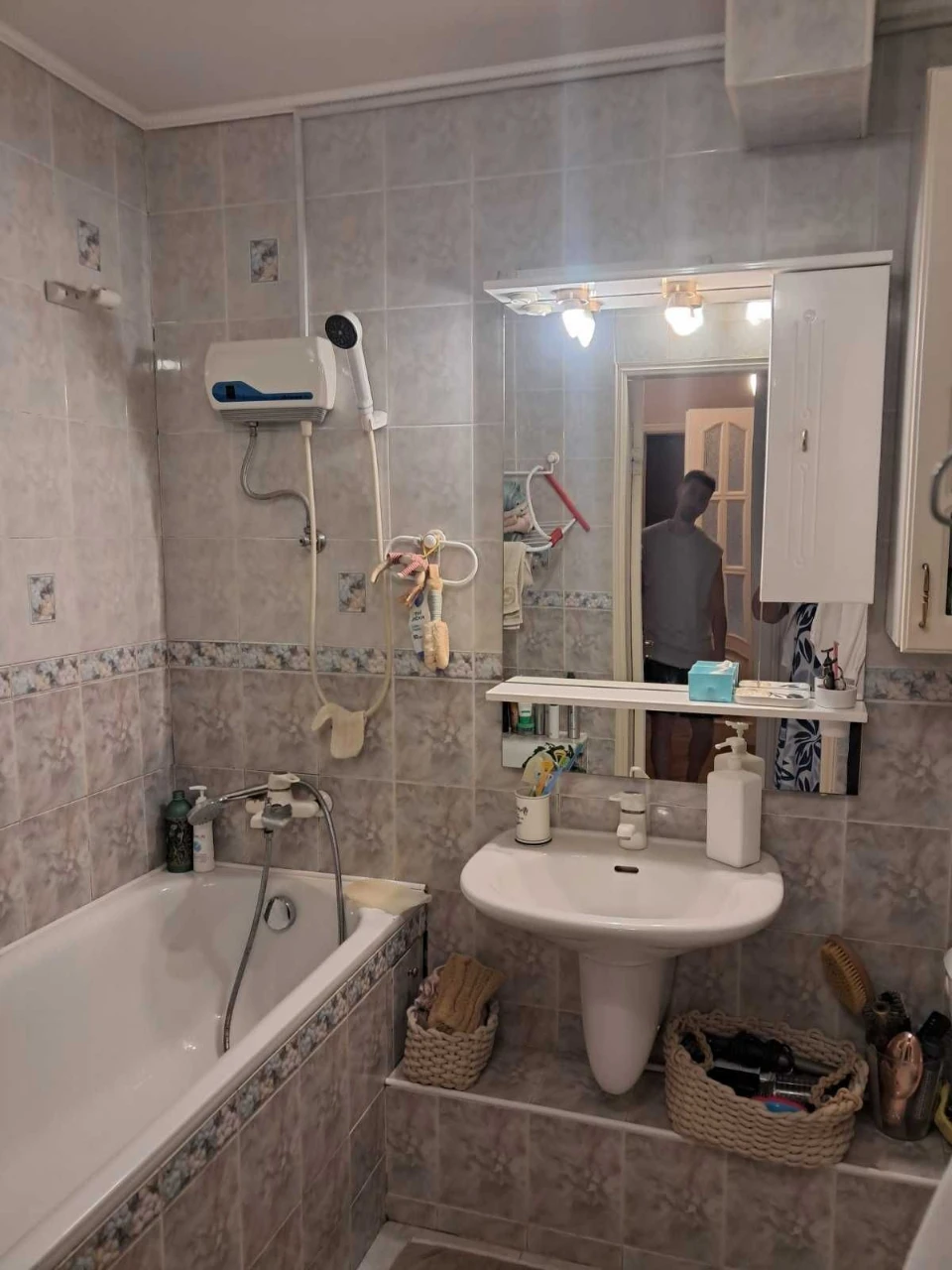 One-bedroom apartment with a view for sale in the city center, B. Zhitomirskaya Street