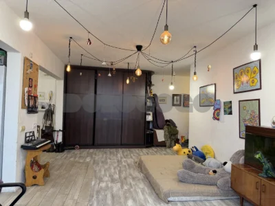 Продажа: 4-комнатная квартира 85кв.м. на ул. Оноре де Бальзак