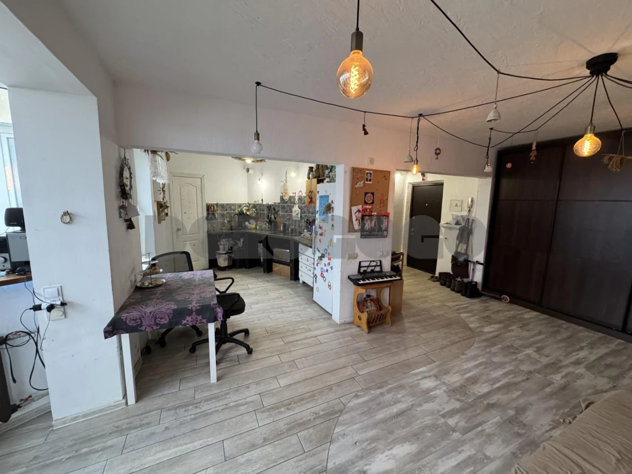 Продажа: 4-комнатная квартира 85кв.м. на ул. Оноре де Бальзак