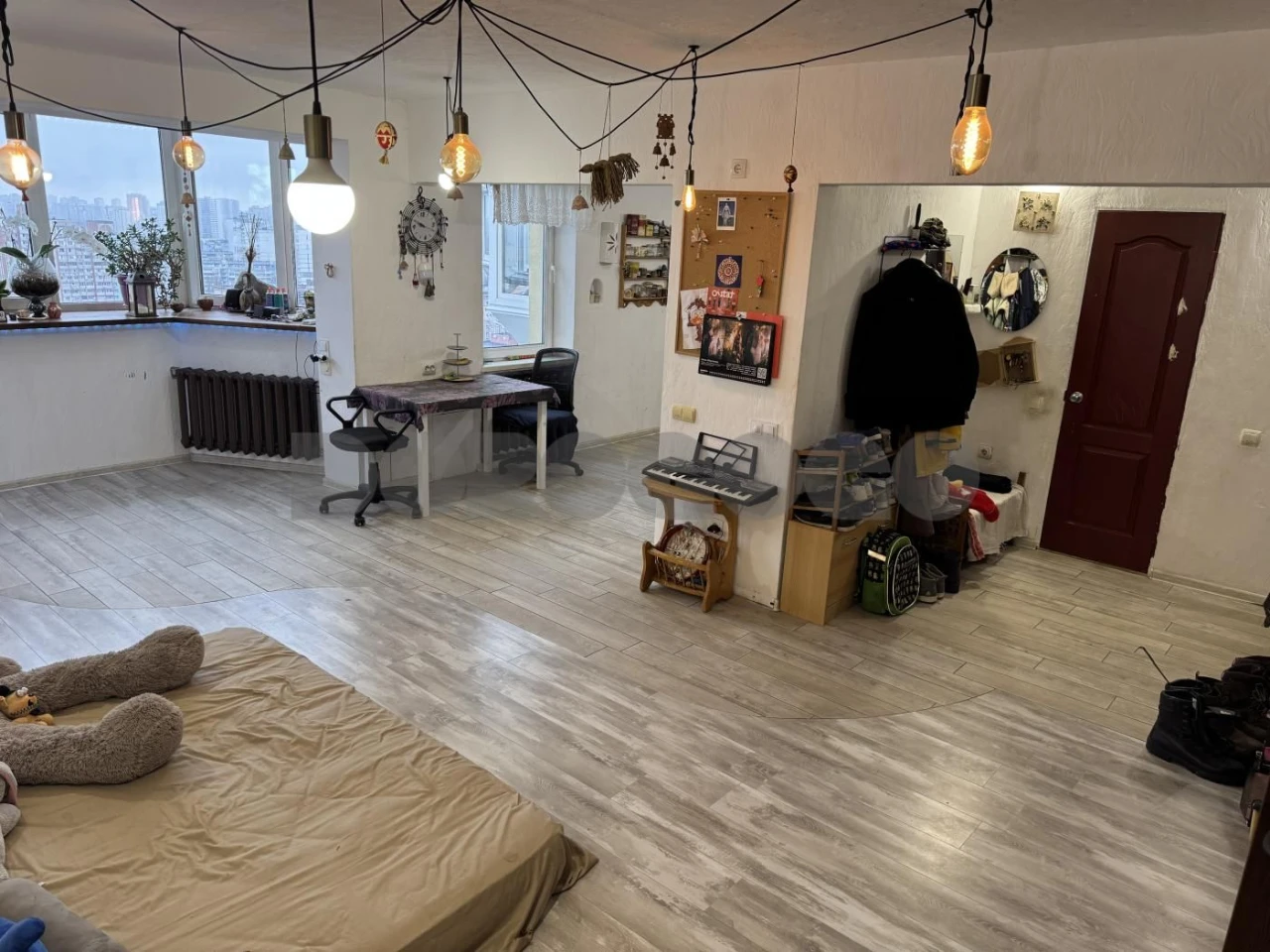Продажа: 4-комнатная квартира 85кв.м. на ул. Оноре де Бальзак