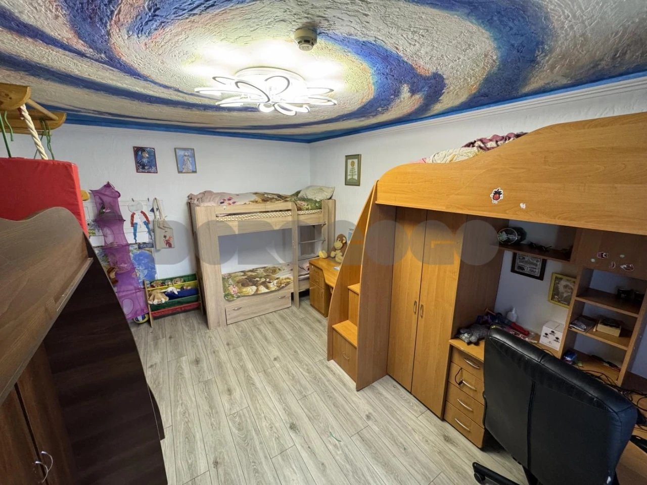 Продажа: 4-комнатная квартира 85кв.м. на ул. Оноре де Бальзак