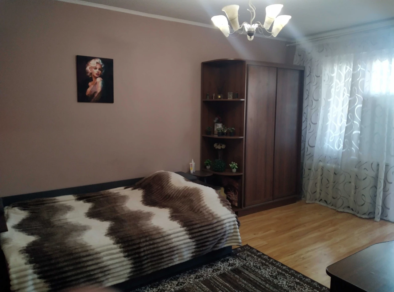 БЕЗ комісійних ПРОДАЖ 1-к. квартири 42,5м2  ТРОЄЩИНА Бальзак