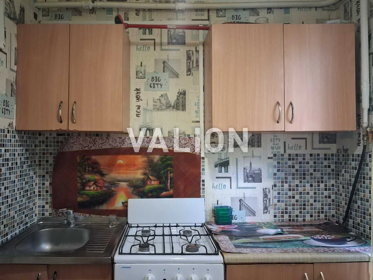Commission-free sale of 1-room apartment, 6 Vyfleemska St.