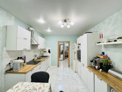 3-кім.  квартира 92 м², Позняки, Урлівська 36, River Mall. Б