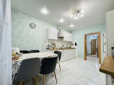 3-кім.  квартира 92 м², Позняки, Урлівська 36, River Mall. Б