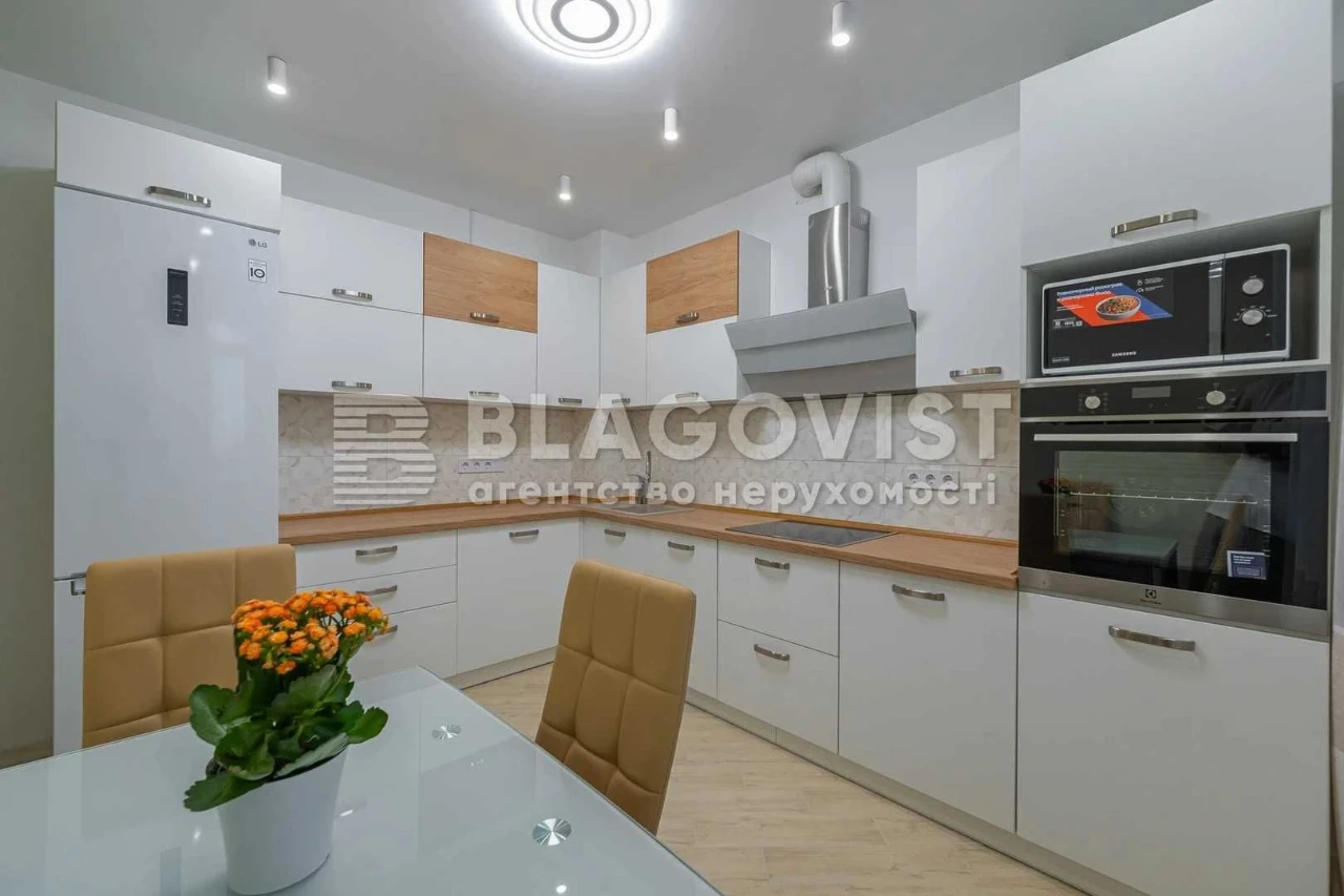 Без %. Продам 2х кім 59м2 ЖК Медовий, вул. Кадецький Гай 10.
