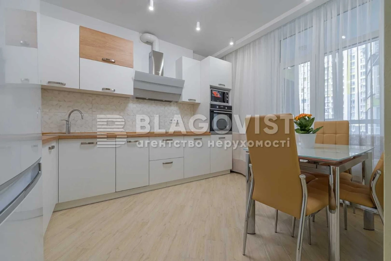Без %. Продам 2х кім 59м2 ЖК Медовий, вул. Кадецький Гай 10.