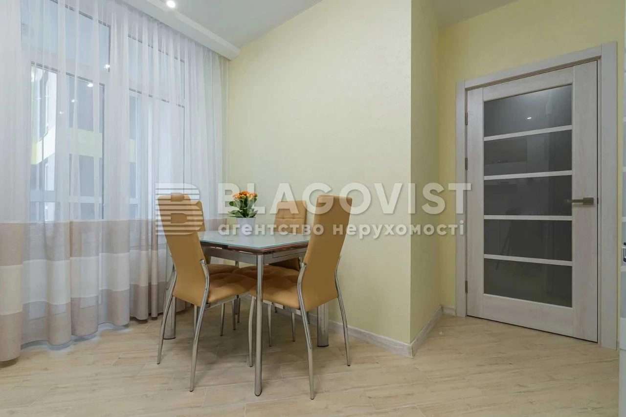 Без %. Продам 2х кім 59м2 ЖК Медовий, вул. Кадецький Гай 10.