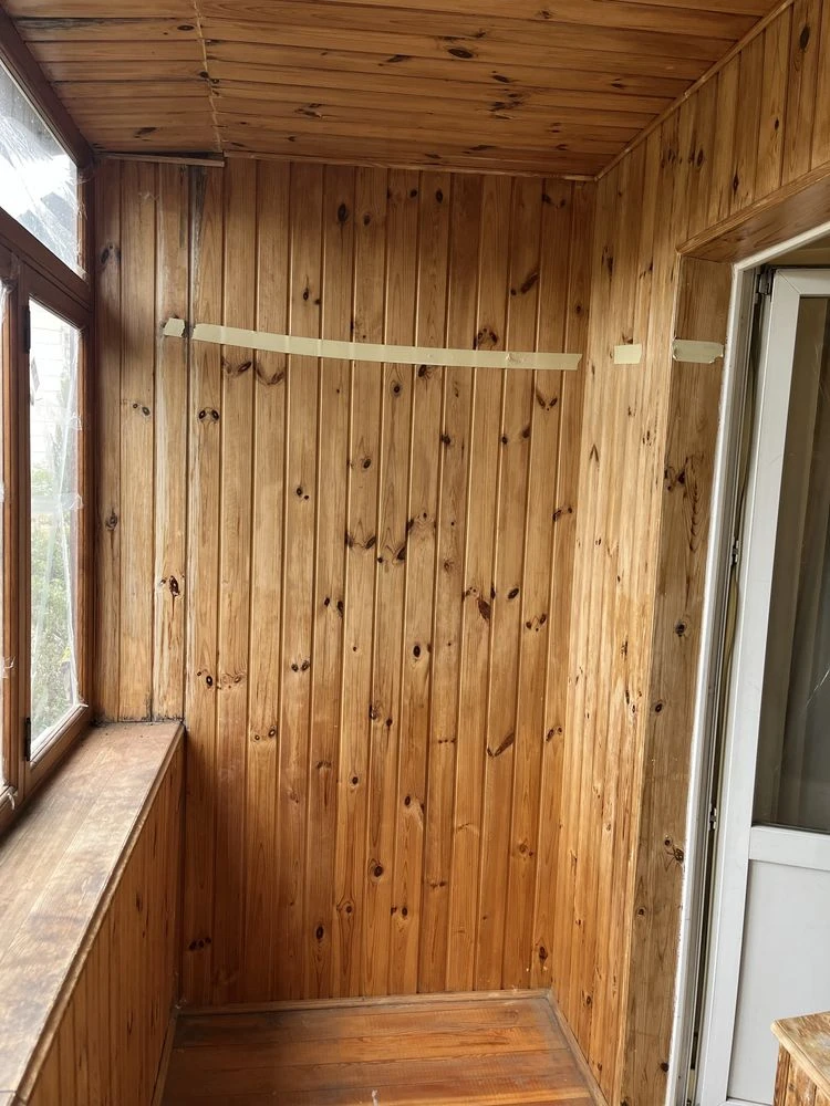 3 rooms, 70m2, 3rd floor, Heroiv Dnipra, 1m2 = 1200 USD