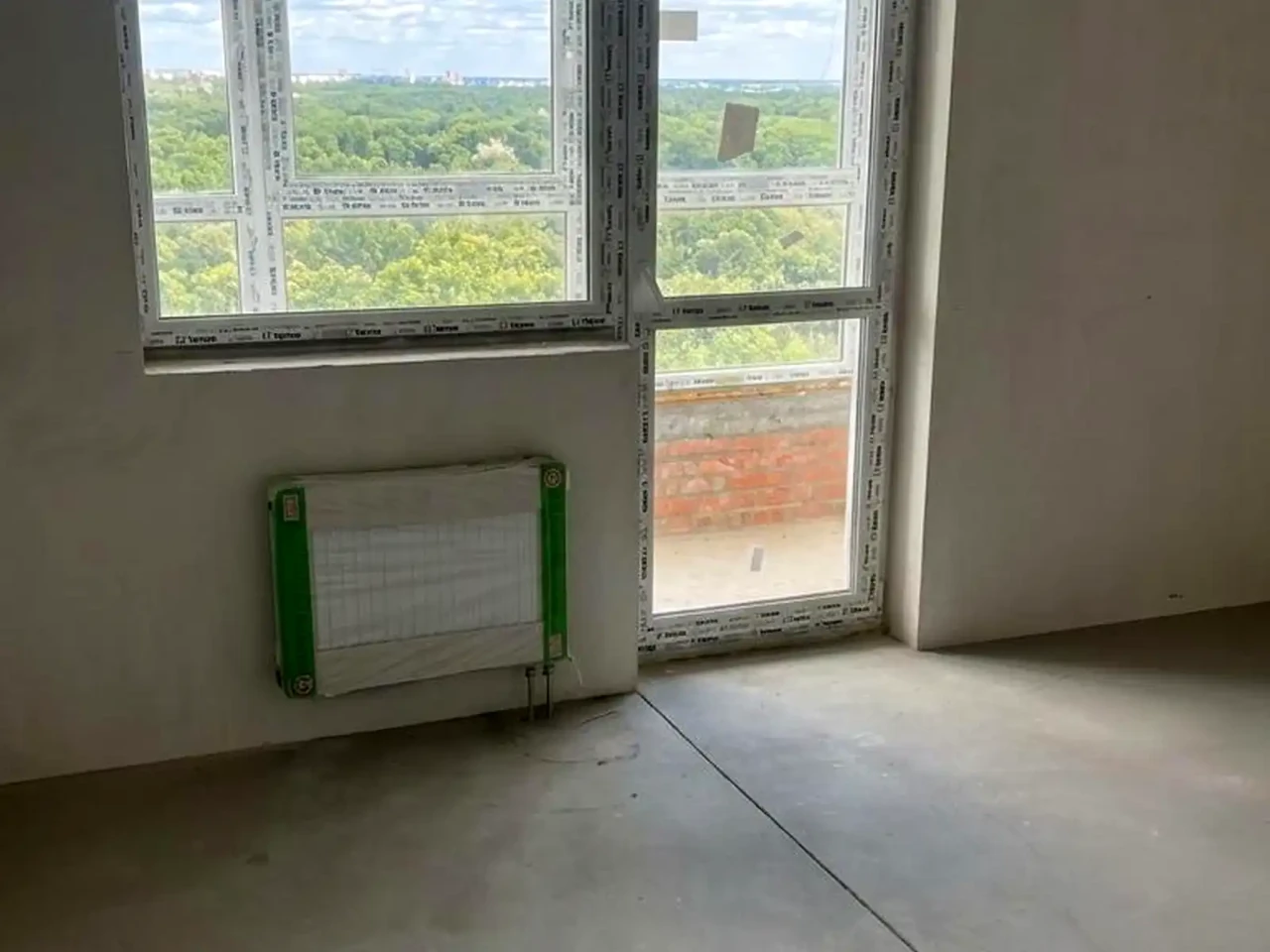 Apartment for sale 2-room. 63.7 m² 15/25 floor.
