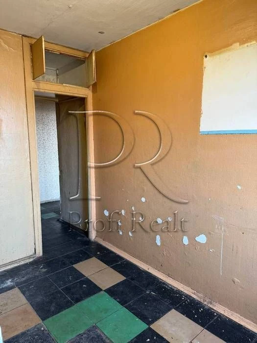 Apartment for sale 3-room metro Tarasa Shevchenko / Poshtova st.