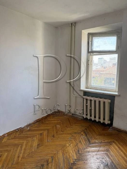 Apartment for sale 3-room metro Tarasa Shevchenko / Poshtova st.