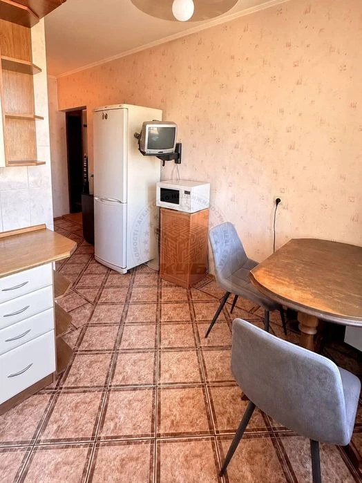3-room apartment with furniture for sale