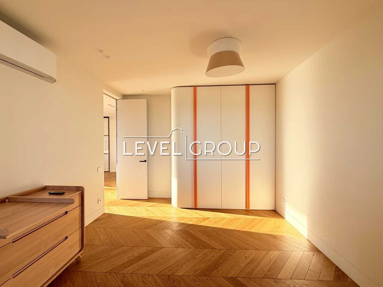 Designer 4k apartment for sale in Obolon Residenses, Obo Ave.