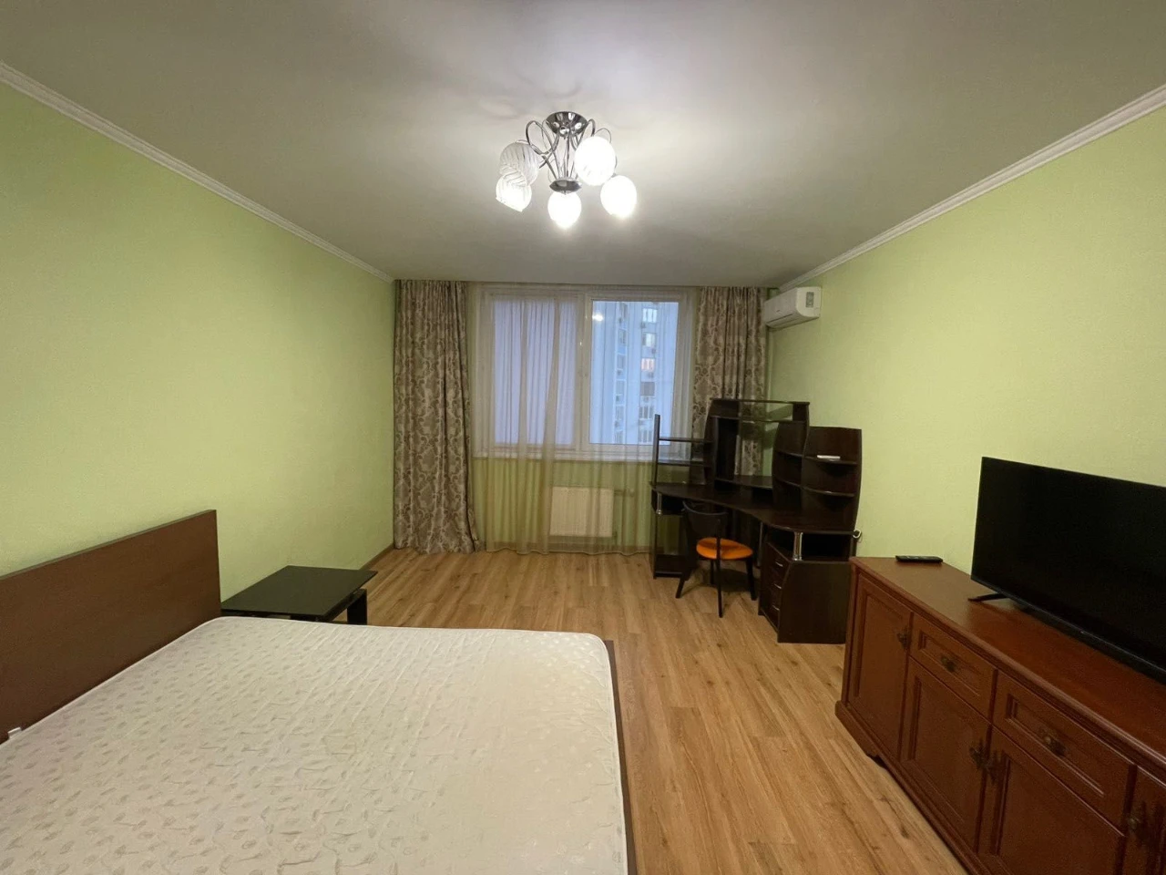 Продаж квартири з ремонтом 53м2 Єлизавети Чавдар 11, метро О