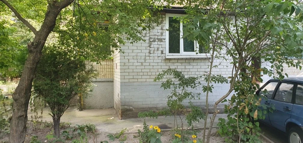 Відрадний продаєтся 1к квартира!