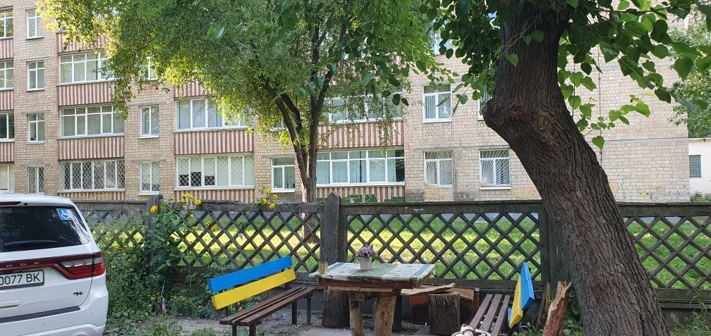 Відрадний продаєтся 1к квартира!