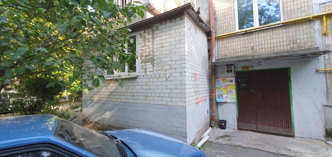 Відрадний продаєтся 1к квартира!