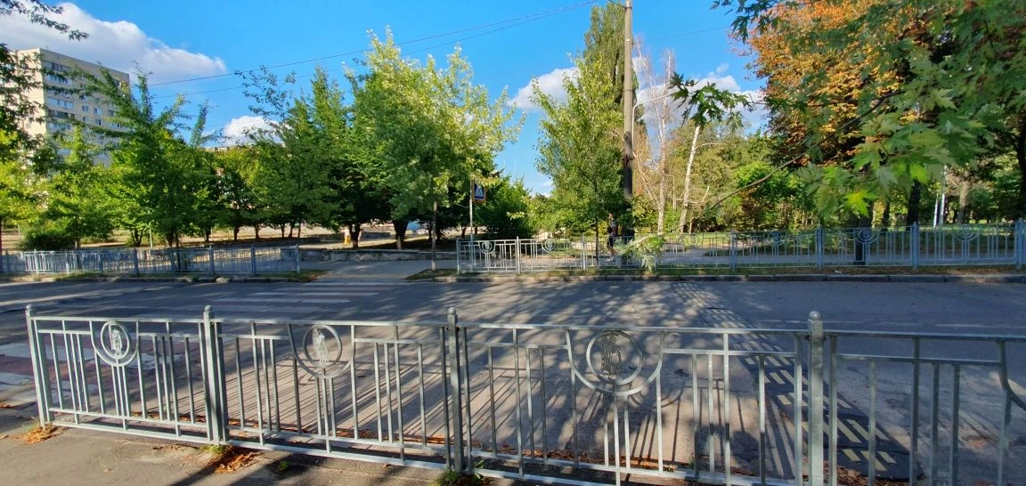 Відрадний продаєтся 1к квартира!