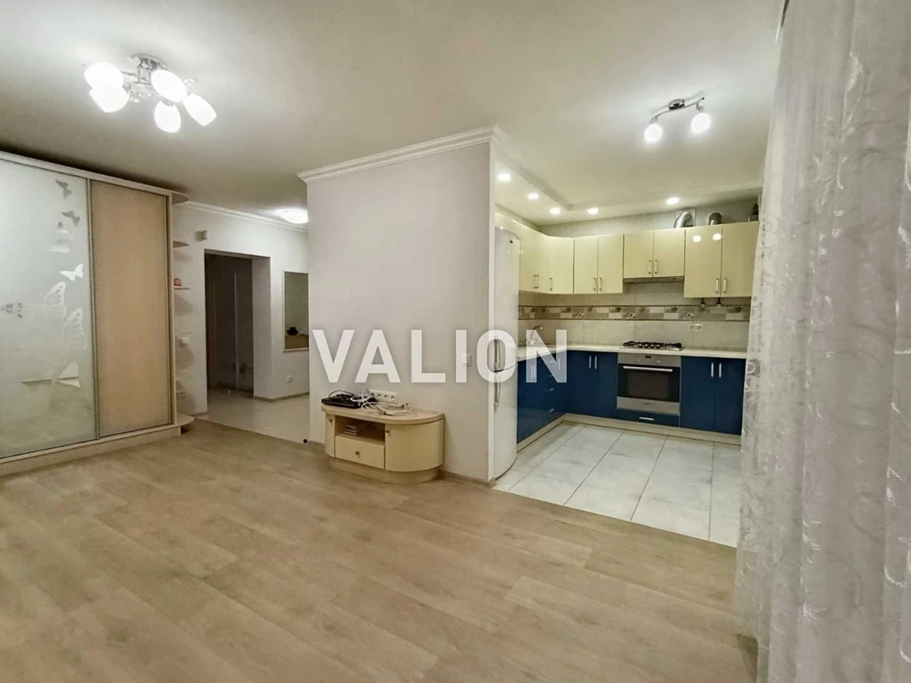 Продам 3-х кімнатну квартиру. 63квм. Газ. Держпрограми. Нехо