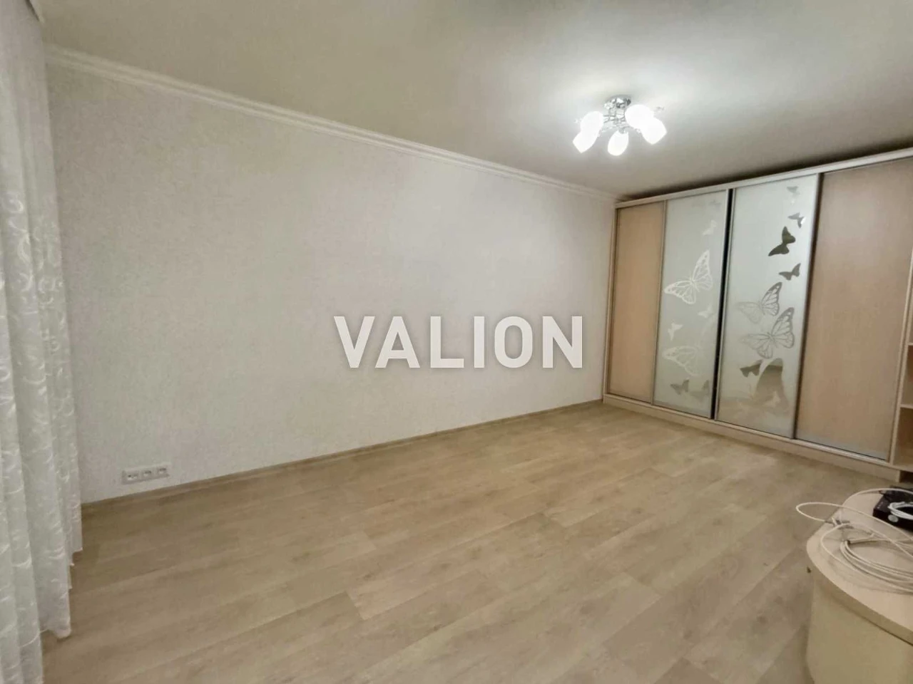 Продам 3-х кімнатну квартиру. 63квм. Газ. Держпрограми. Нехо