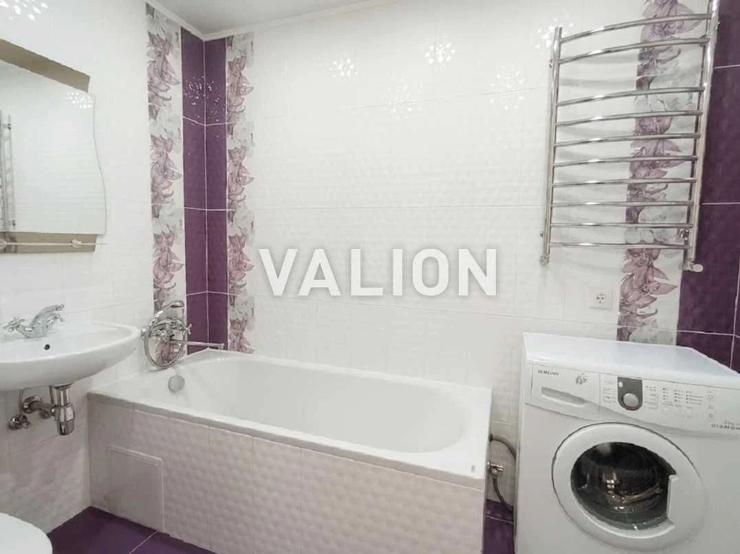 Продам 3-х кімнатну квартиру. 63квм. Газ. Держпрограми. Нехо