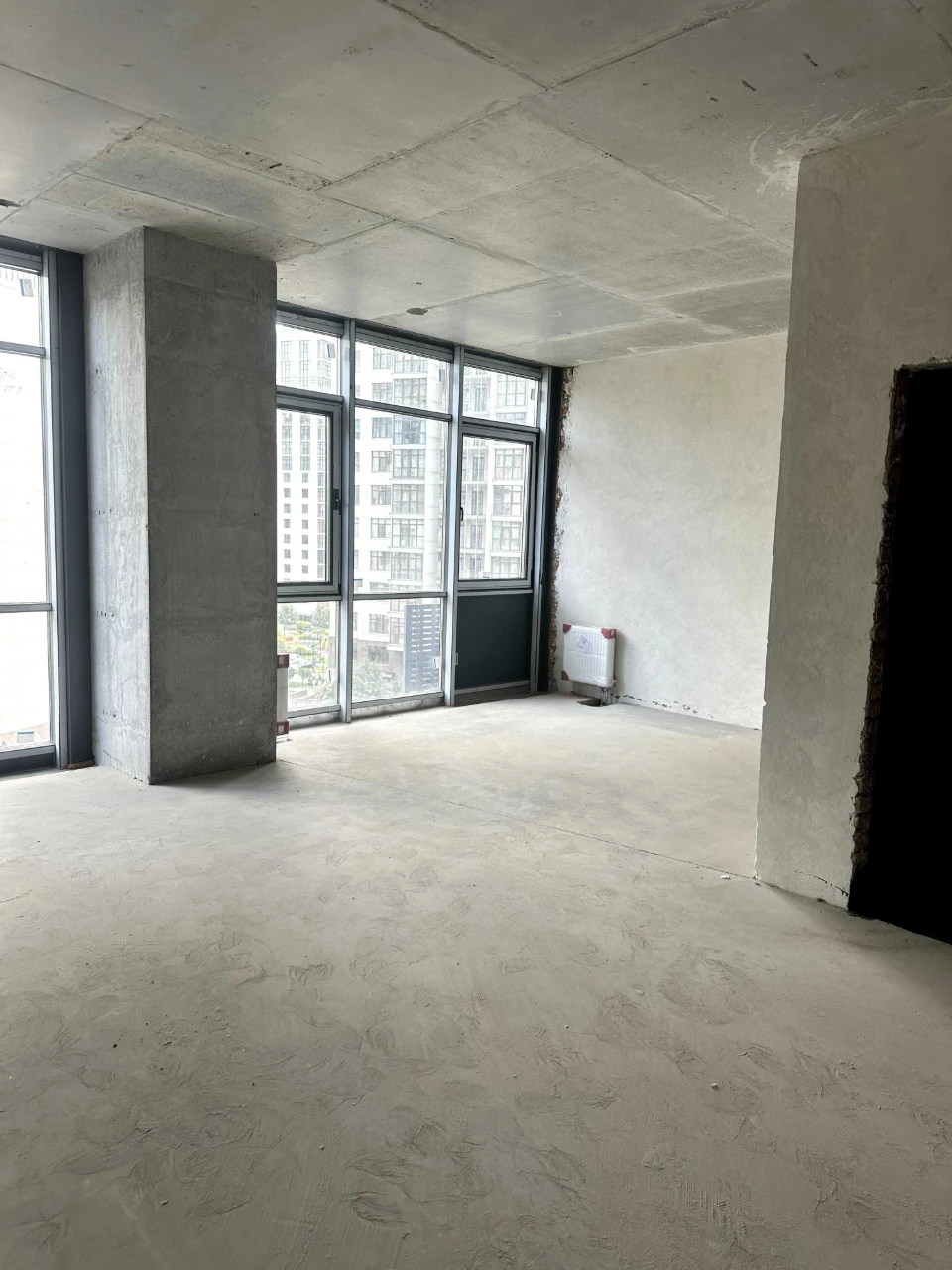 Sale of a 2-room apartment without renovation, residential complex Novopecherskie Lypky Ve