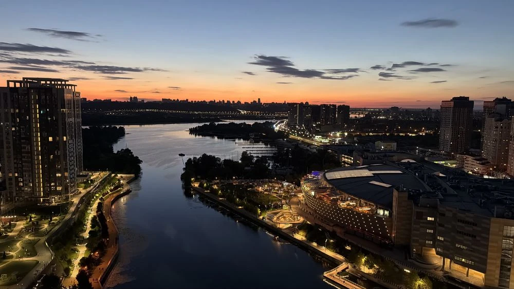Продаж видової в  ЖК RiverStone Рівер Стоун Дніпровська набе