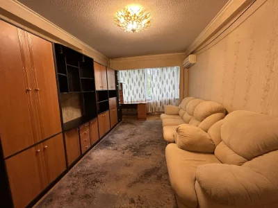 Без комісіі Терміново Продам 3к квартира Київ 2 поверх Газ М