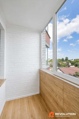Без комісії. Продаж 3к квартири 91.2м2, вул. Хмельницька, 10