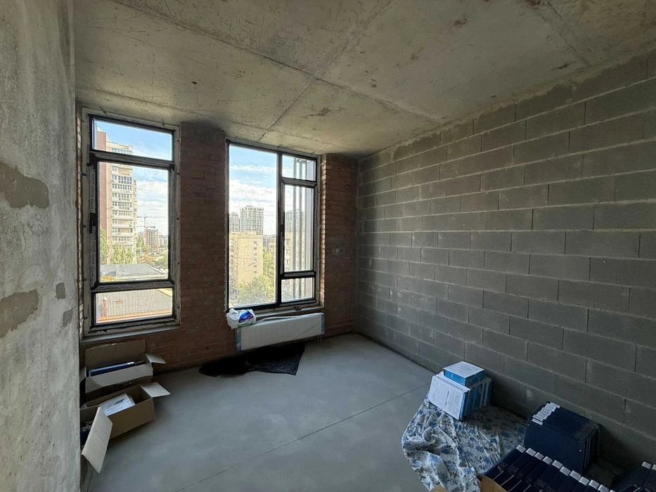 Продаж квартира без ремонту 107м2 ЖК Triinity Трініті Тринит