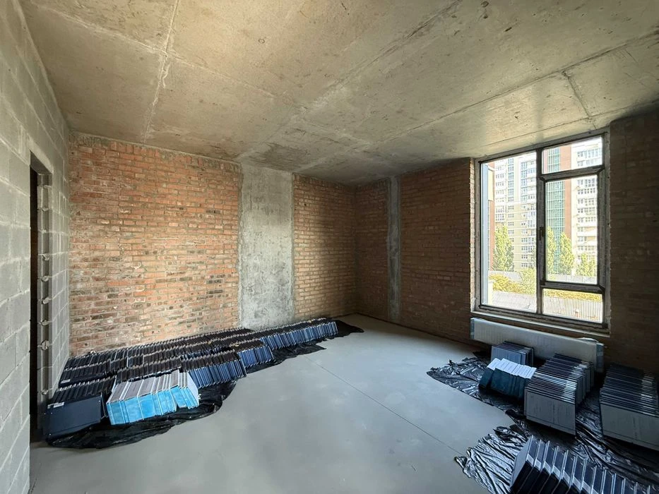 Продаж квартира без ремонту 107м2 ЖК Triinity Трініті Тринит