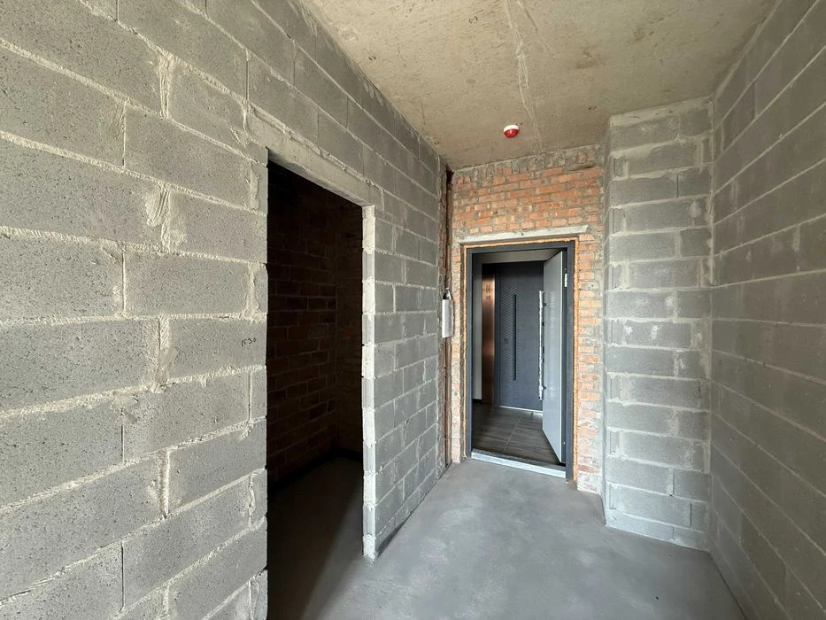 Продаж квартира без ремонту 107м2 ЖК Triinity Трініті Тринит