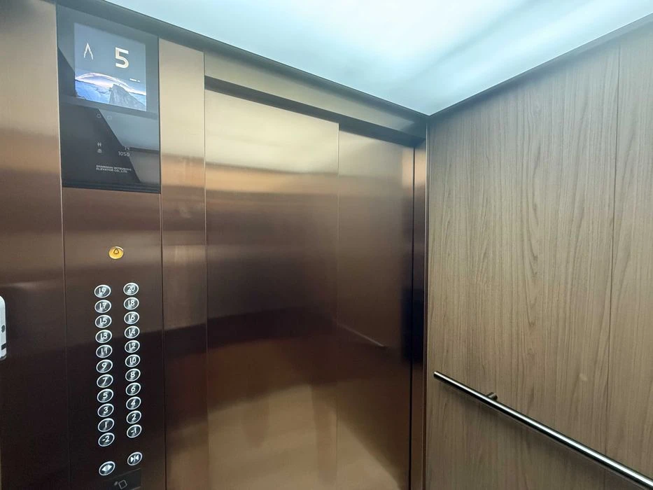 Продаж квартира без ремонту 107м2 ЖК Triinity Трініті Тринит