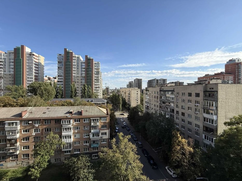 Продаж квартира без ремонту 107м2 ЖК Triinity Трініті Тринит