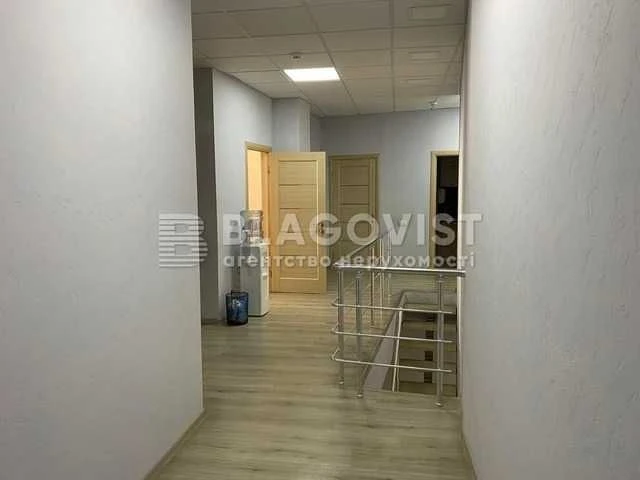 For sale 6-room apartment in Holosiivskyi residential complex Sonyachna Brama. Zdanovs