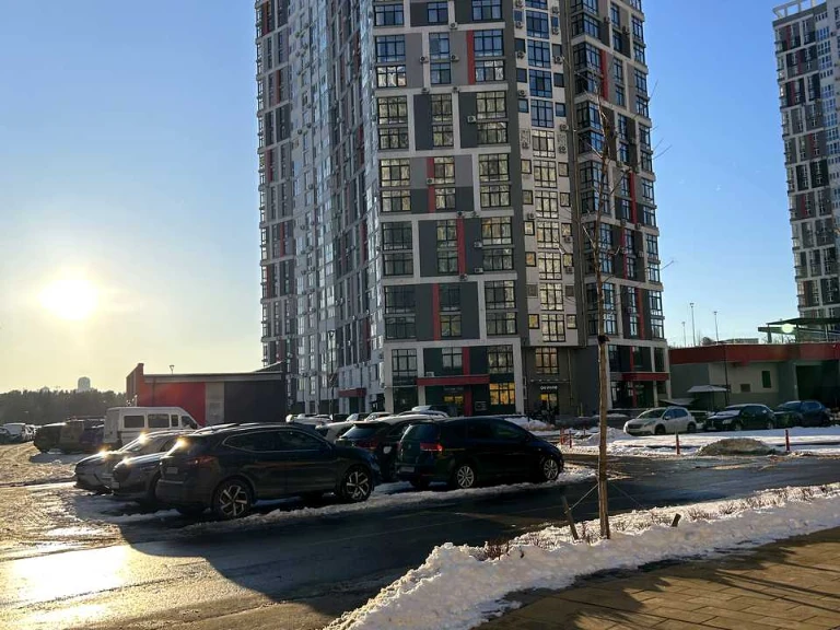 Квартира. Киев, Никольско-Слободская ул.