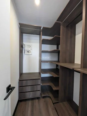 2к квартира. Центр. Дизайнерський ремонт.
