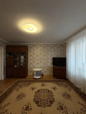 Продаж 3 кімнатної квартири в цегляному будинку, в жилому ст