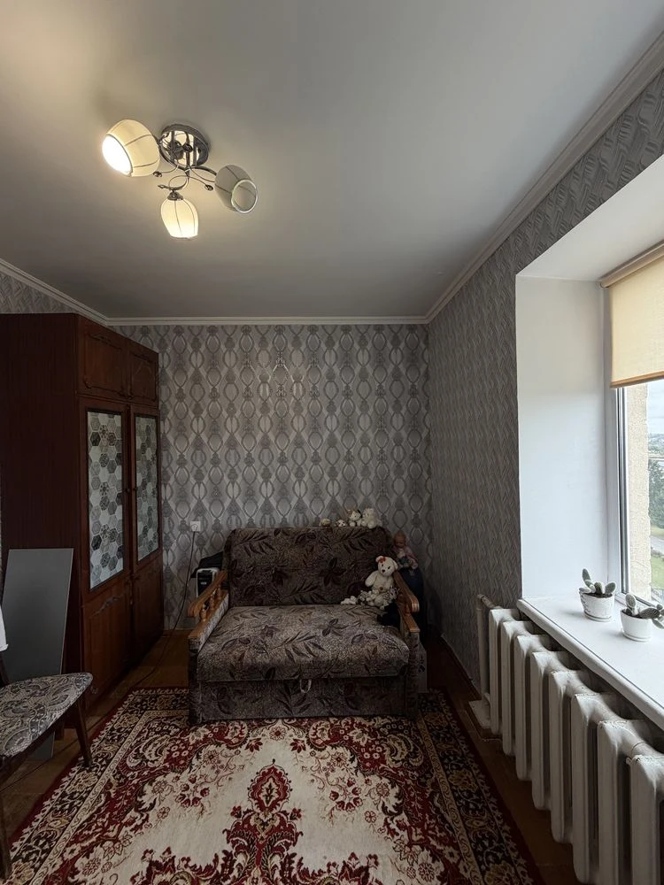 Продаж 3 кімнатної квартири в цегляному будинку, в жилому ст
