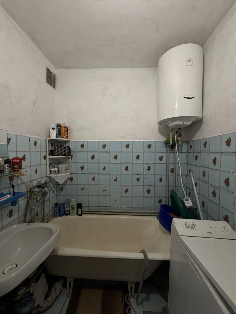 Продаж 3 кімнатної квартири в цегляному будинку, в жилому ст